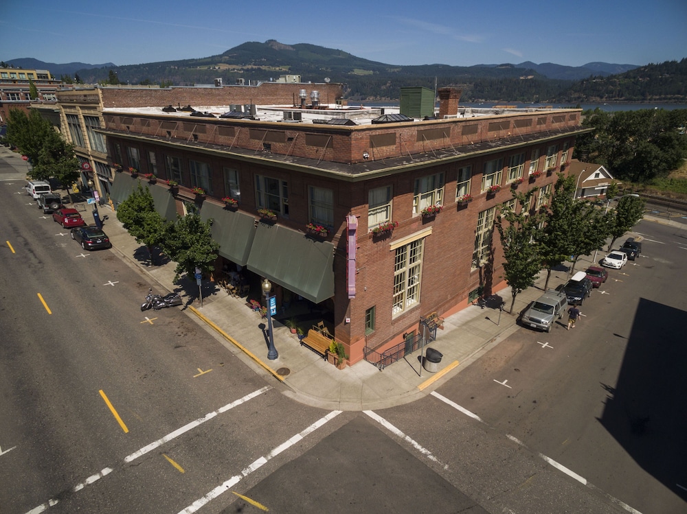 Hood River Hotel 5/73