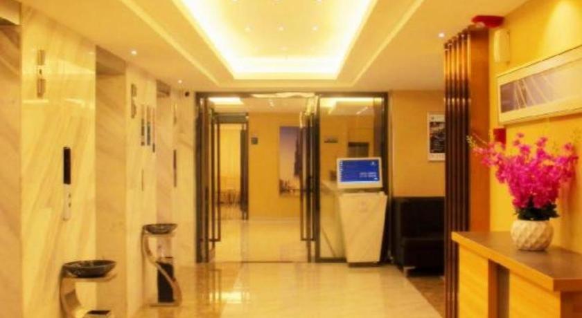 City Comfort Inn (Chongqing Yangjiaping Pedestrian Street Light Rail Station) 11/48
