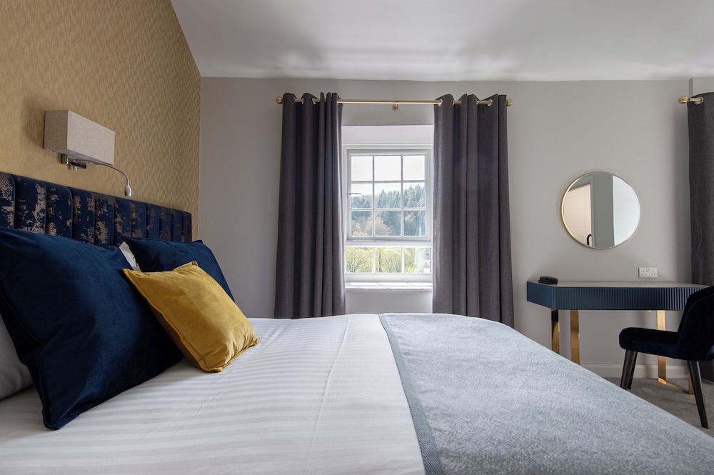 Double Bed