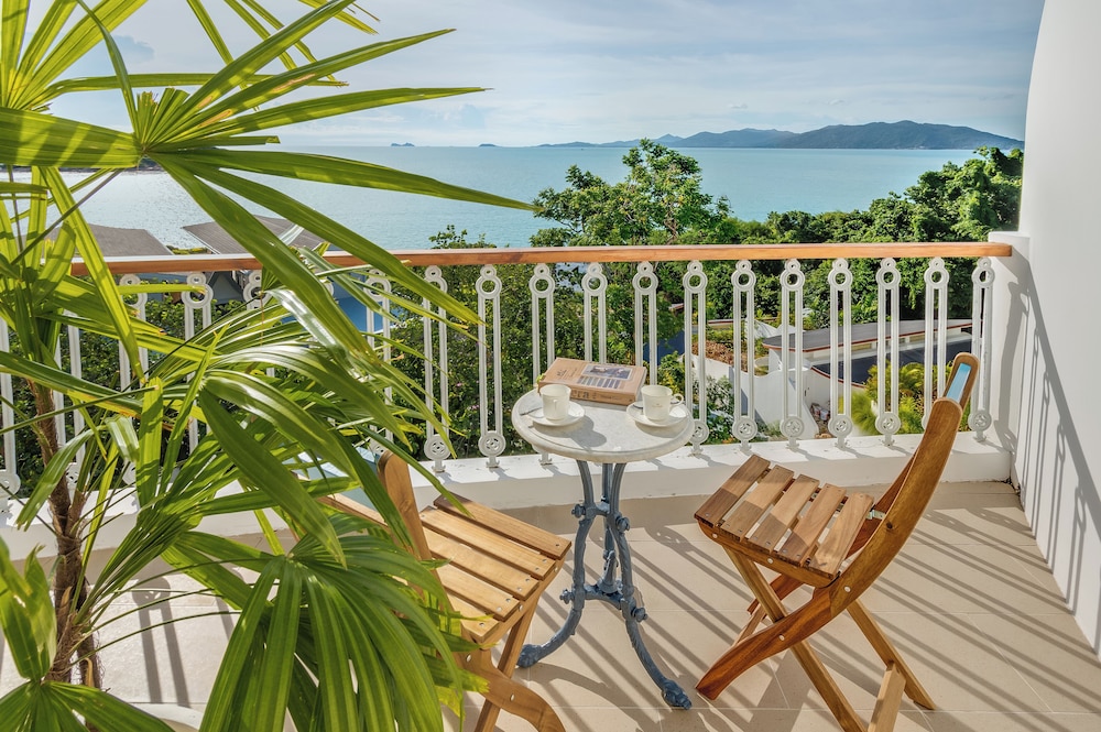 Ampersand Resort 49/50