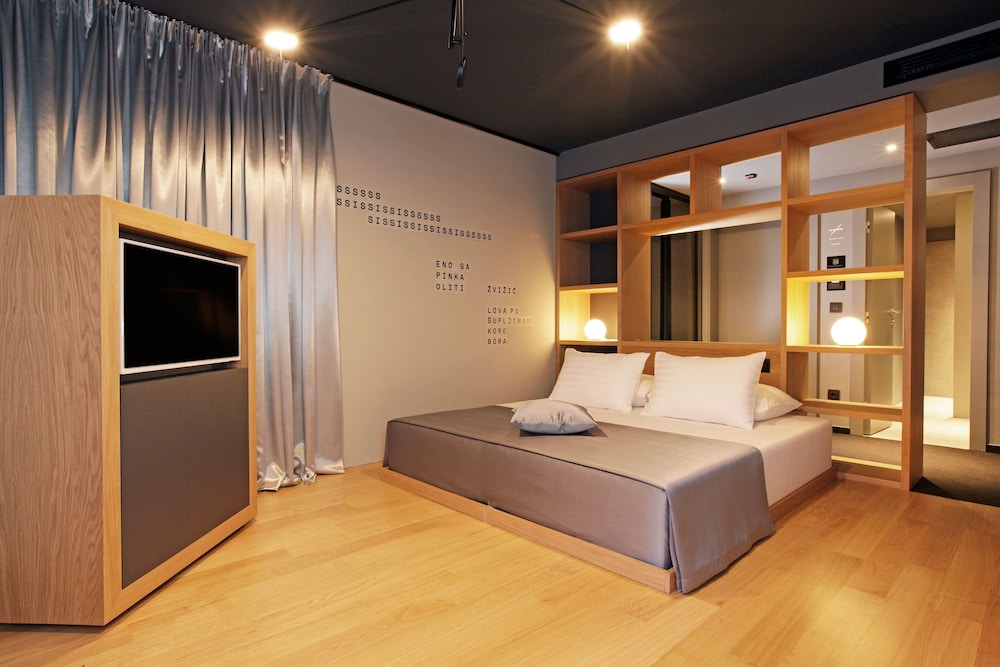 Lifestyle Hotel Vitar 11/70