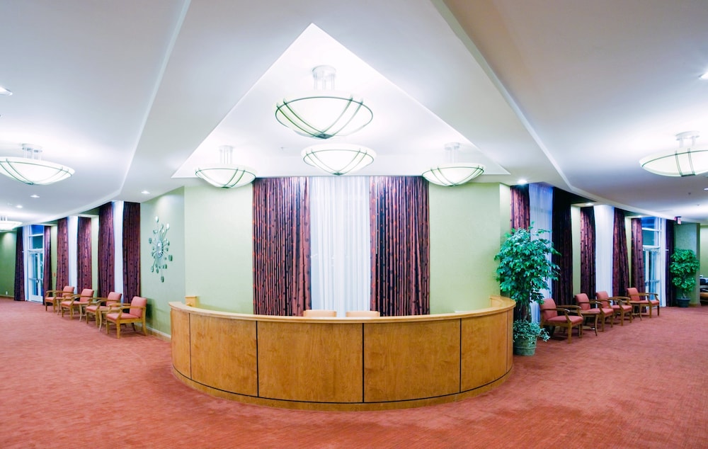 Southpark Hotel 7/50