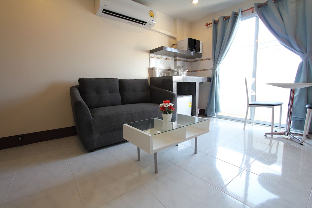 Walking Street Guest House 29/47