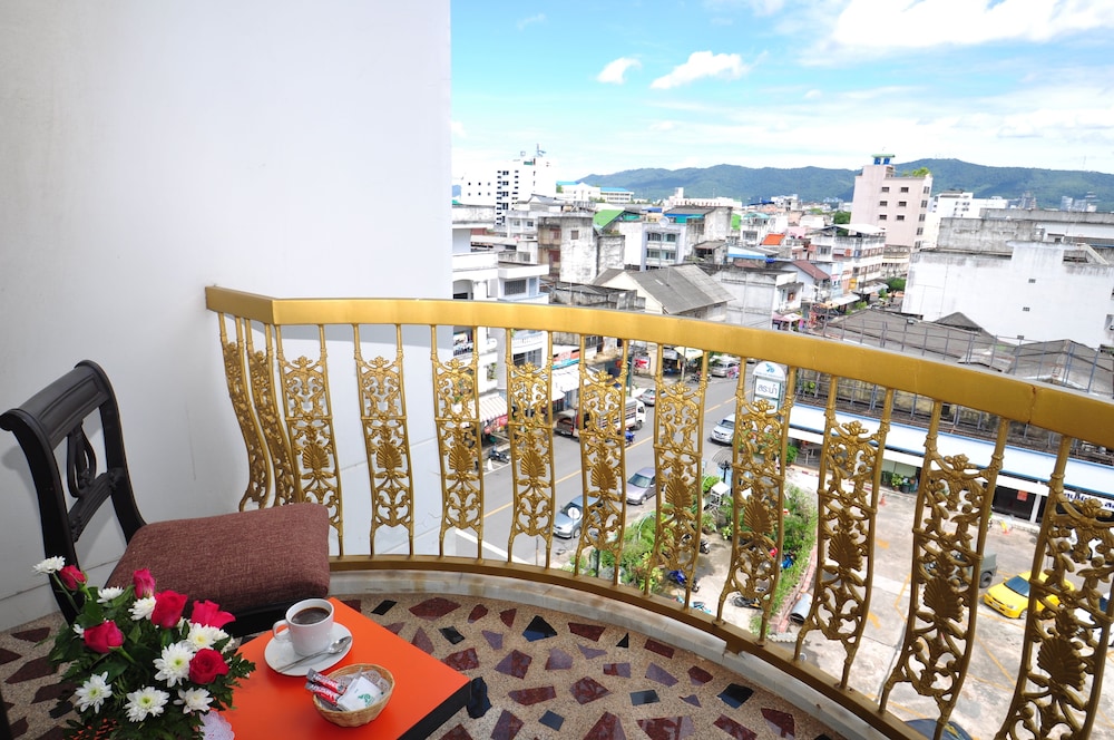 Bp Grand Suite Hotel 5/43