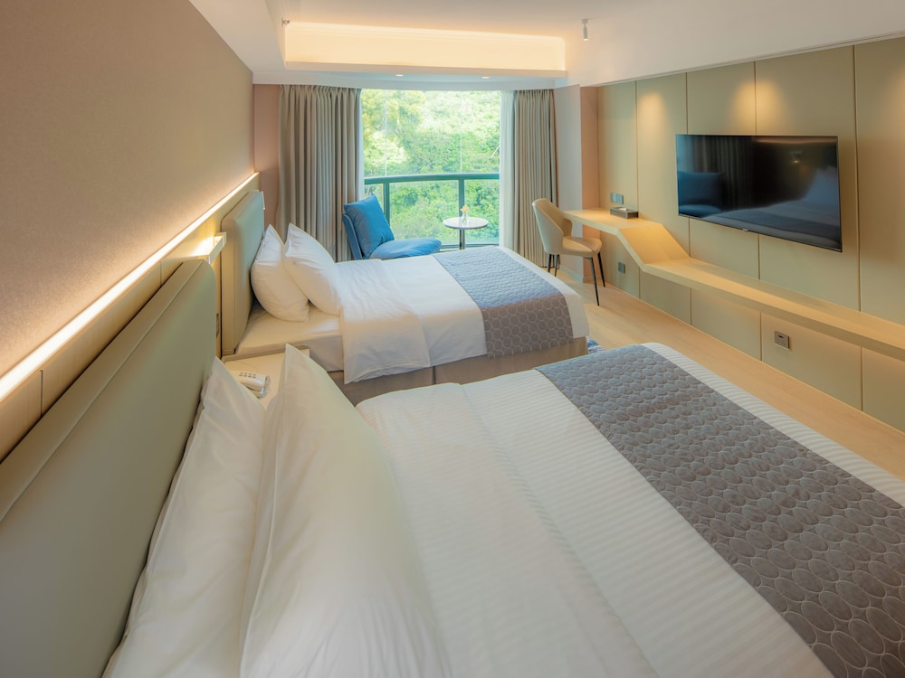 DELUXE, TWIN BEDS