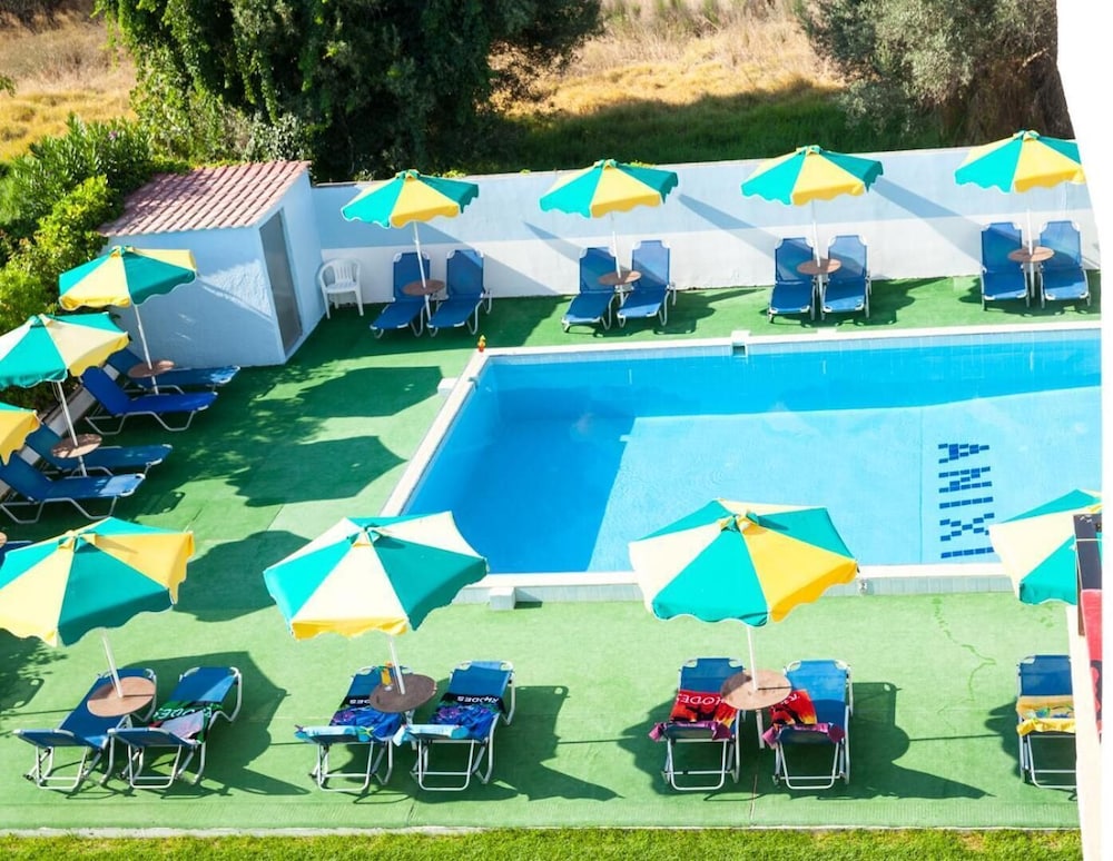 Anixis Hotel 13/52