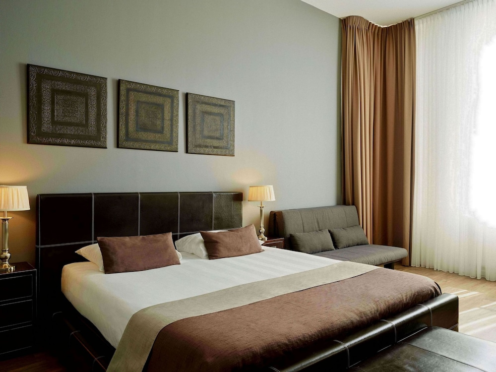 HOTEL CHARIOT 7/50