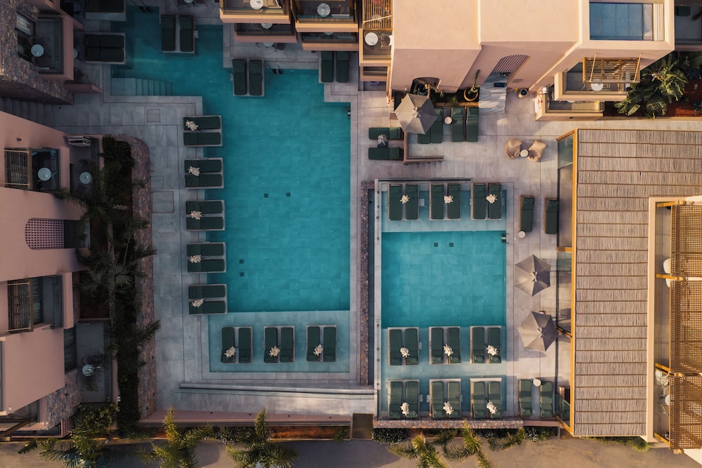Paralos Venus Suites - Adults Only 7/87
