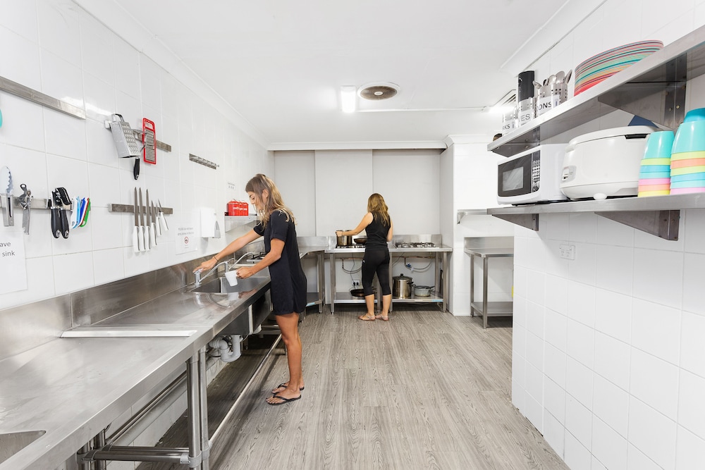 Sydney Backpackers 21/26