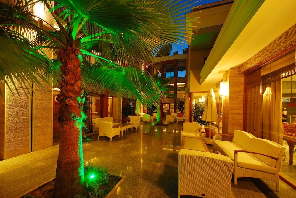 Pasabey Hotel 19/27