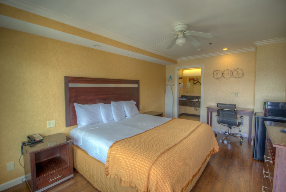 Princess Inn - Westminster / Huntington Beach 22/62