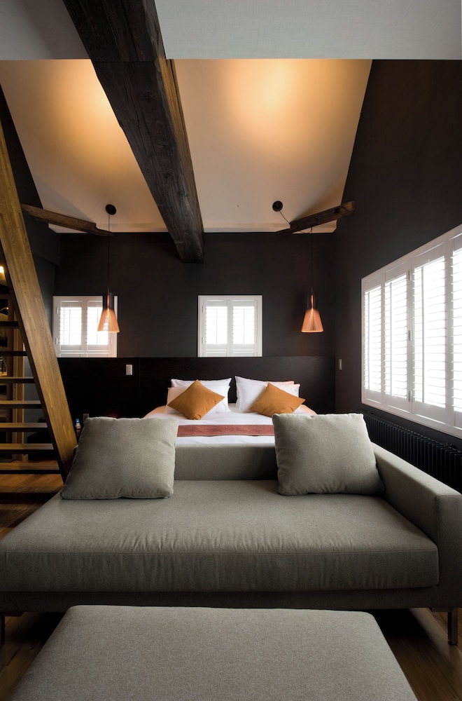 LOFT