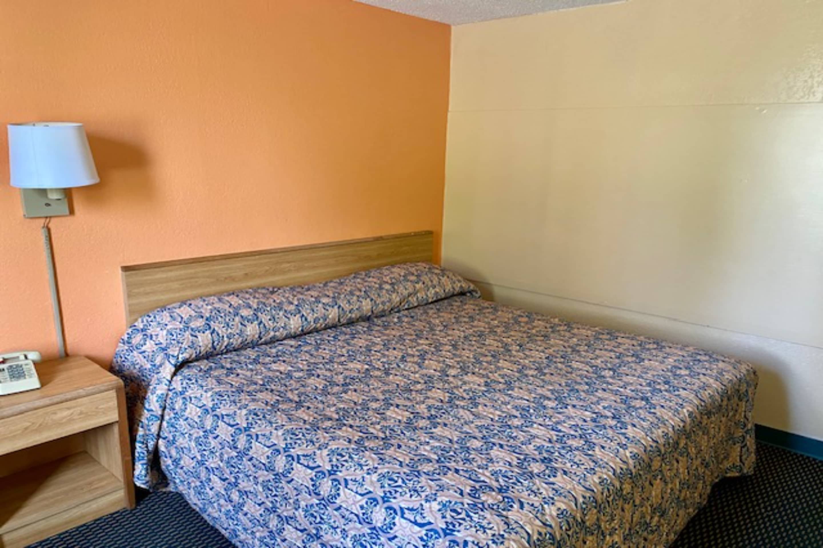 Red Carpet Inn & Suites Lima 33/64