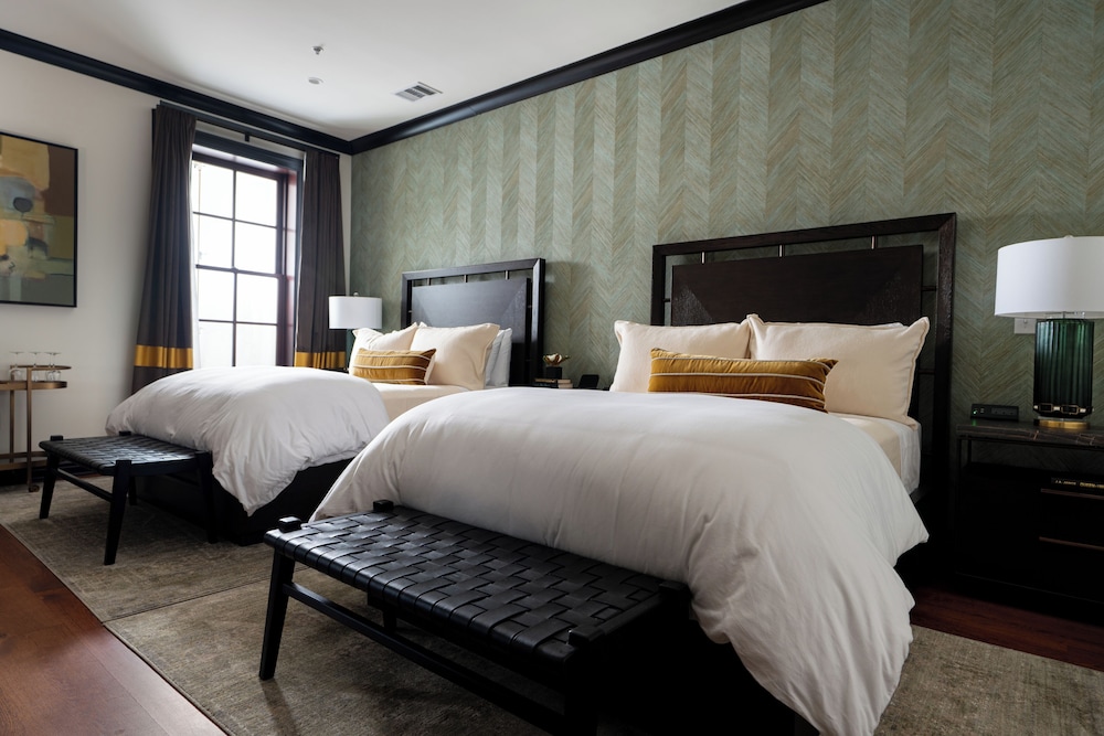 Emigrant Boutique Hotel 18/28