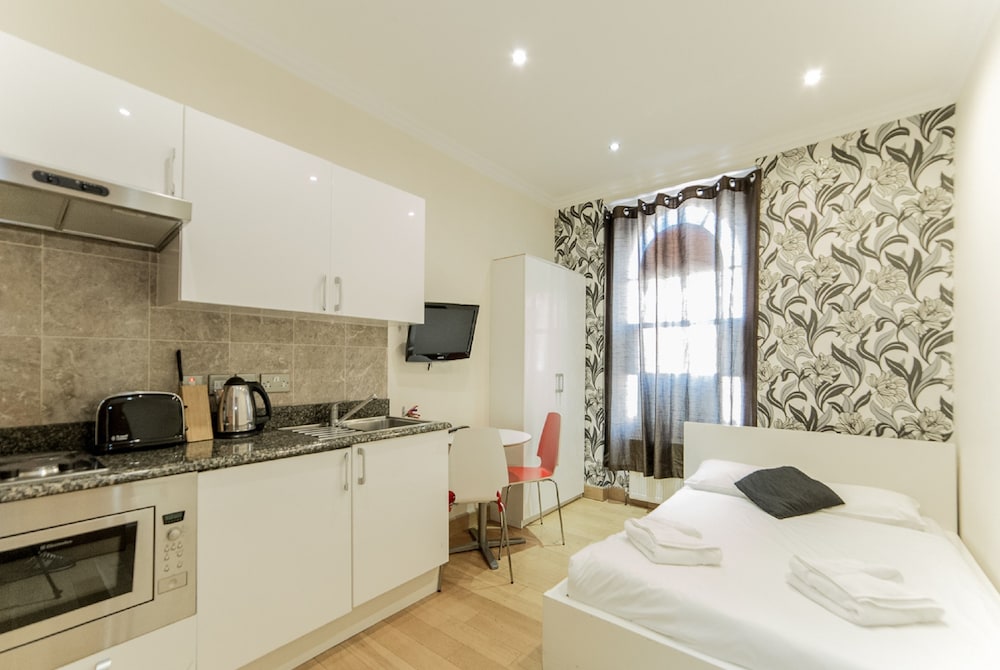 Deluxe, Studio, Double Bed, Kitchen