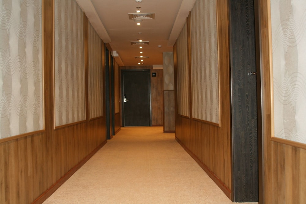 The Secure Inn Hotel Muscat 31/69