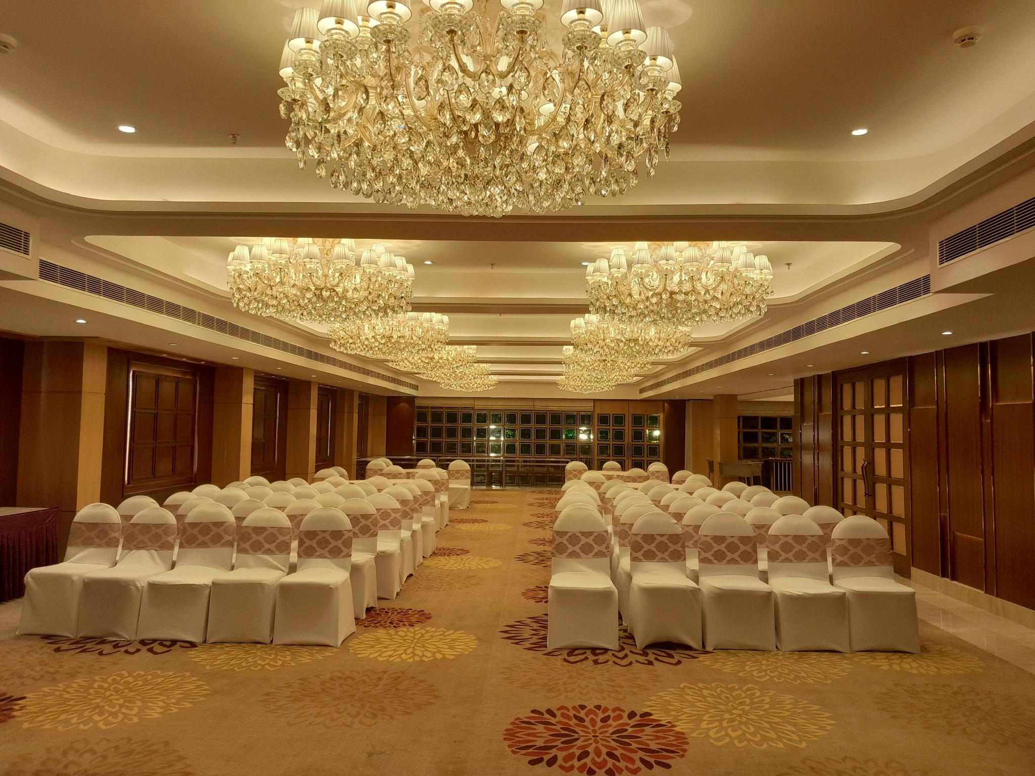Hotel Golden Orchid 23/41
