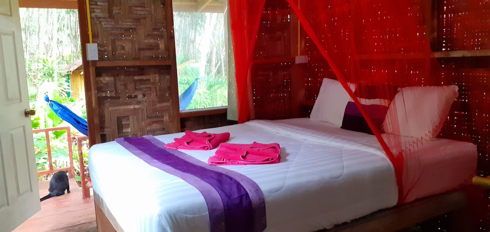 Lanta Maikeaw Bungalow 13/50