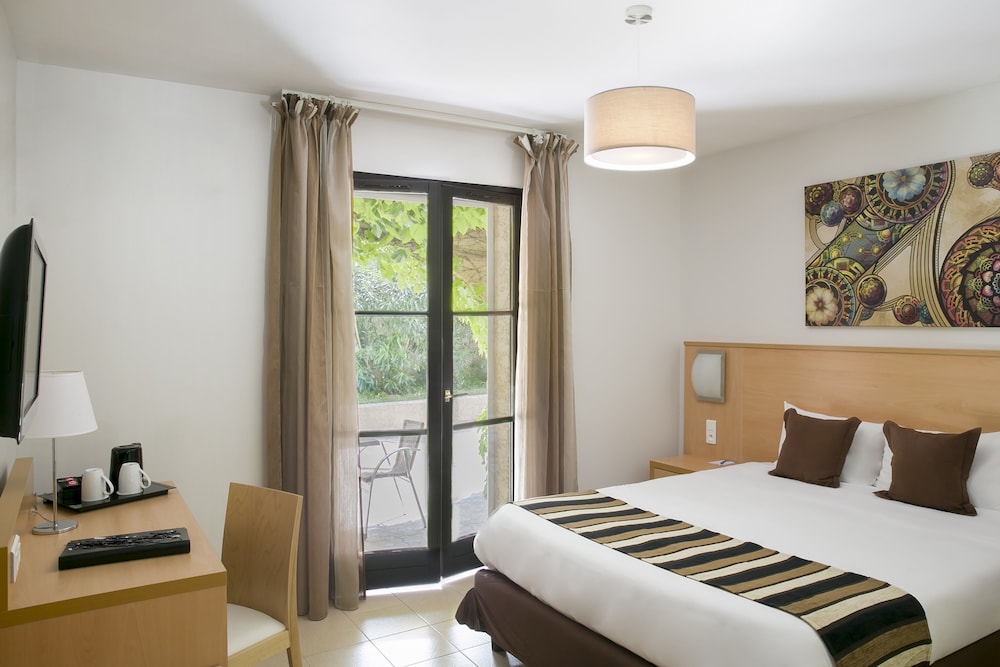 COMFORT, DOUBLE BED, TERRACE