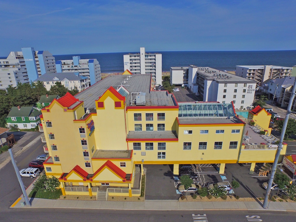 Bonita Beach Hotel 60/69