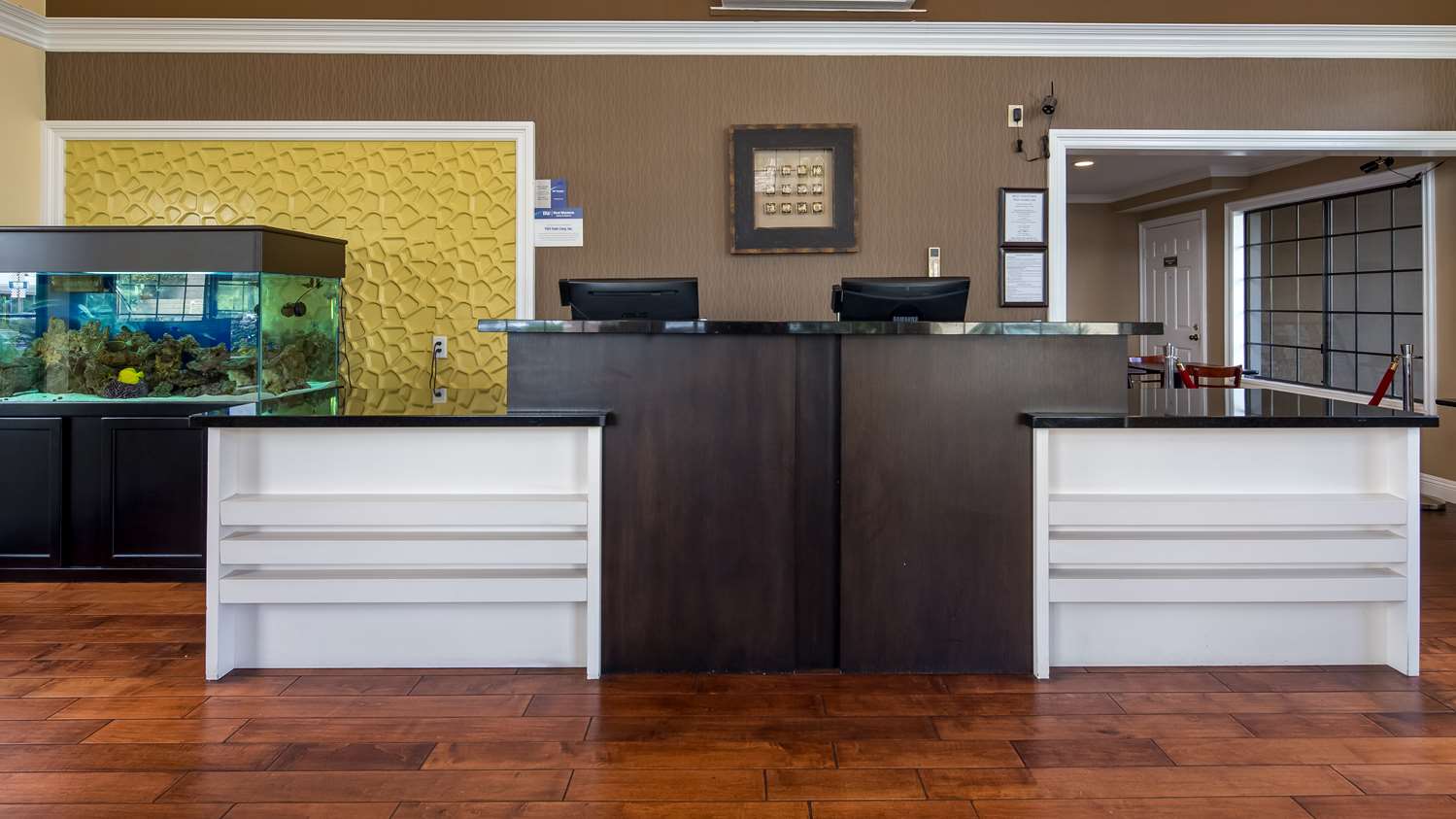 Best Western Palm Garden Inn 4/16