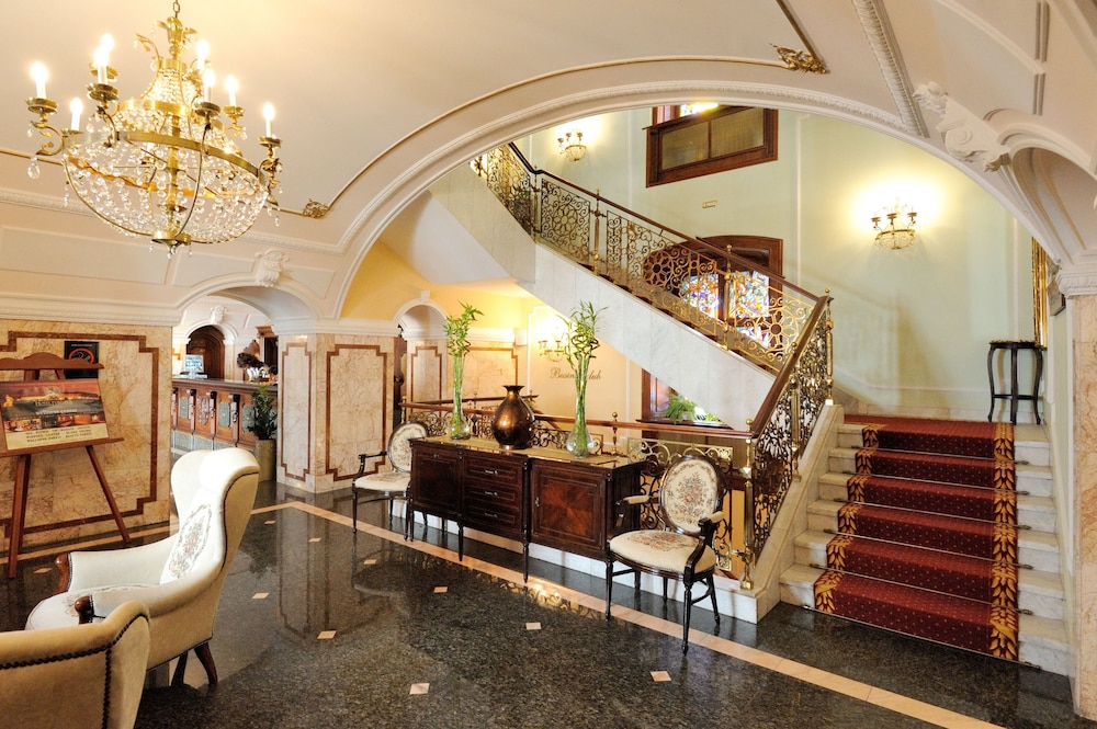 Hotel Leopold I 61/74