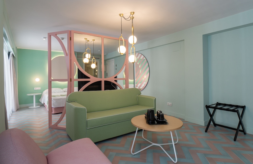 The Agir Springs Hotel 21/31