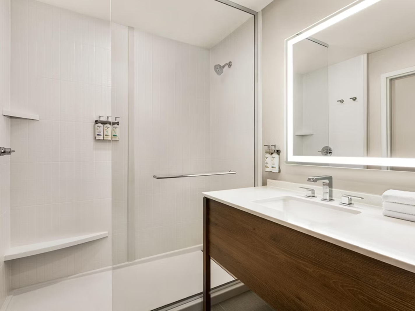 استوديو بسريرين كوين لذوي الإعاقة، Staybridge Suites Houston East - Baytown 7/10