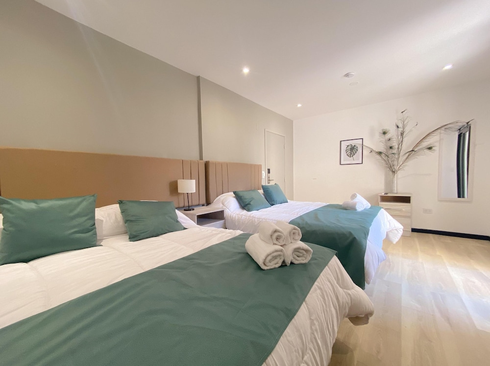 Hotel Caseros Salta 12/48