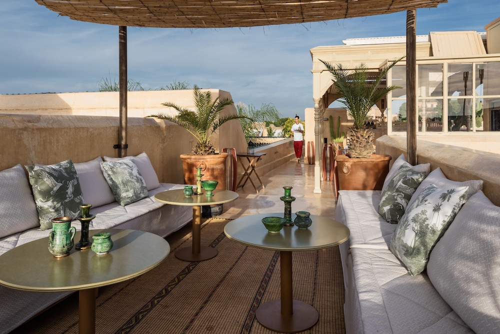 Riad 72 53/76