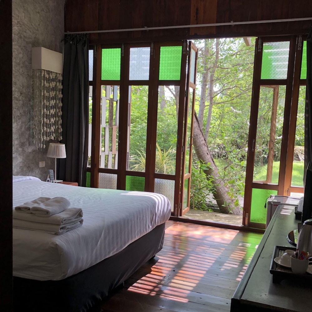 Chababaancham Resort 10/22