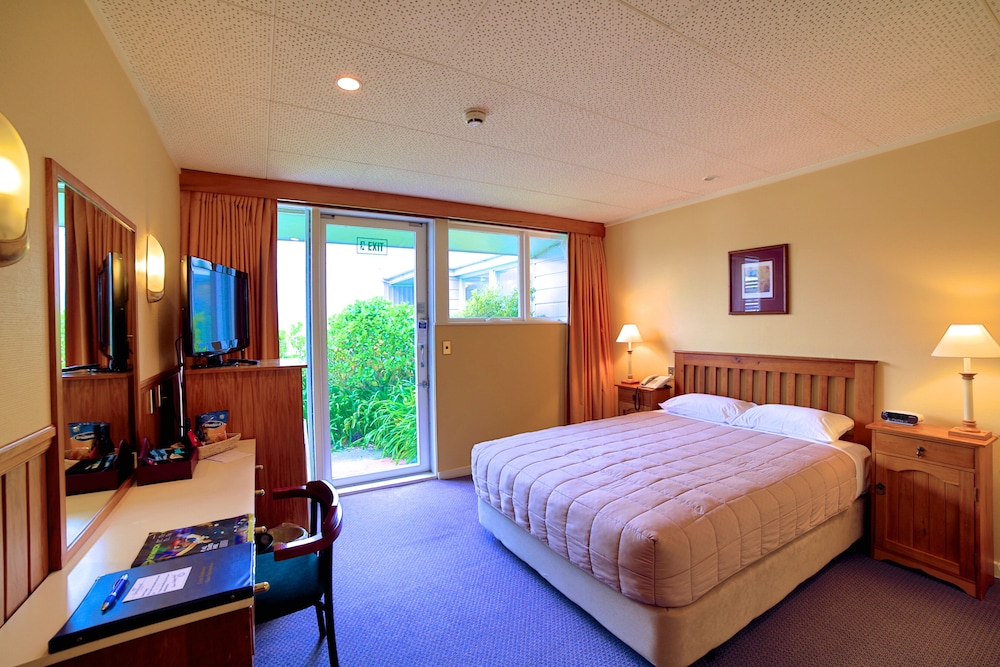 Brentwood Hotel 17/54