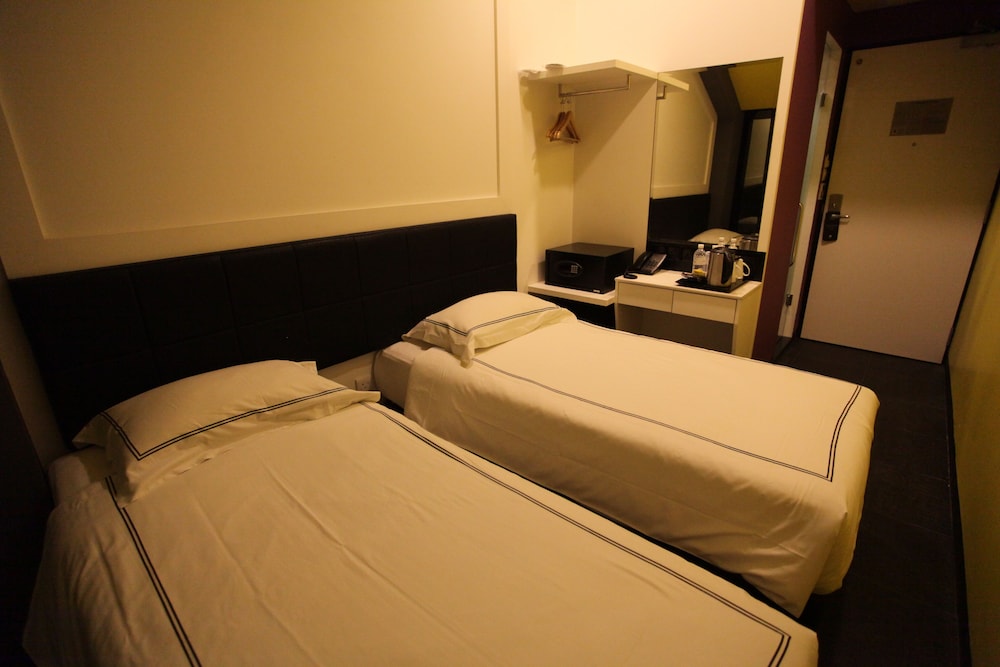 Venue Hotel 10/41
