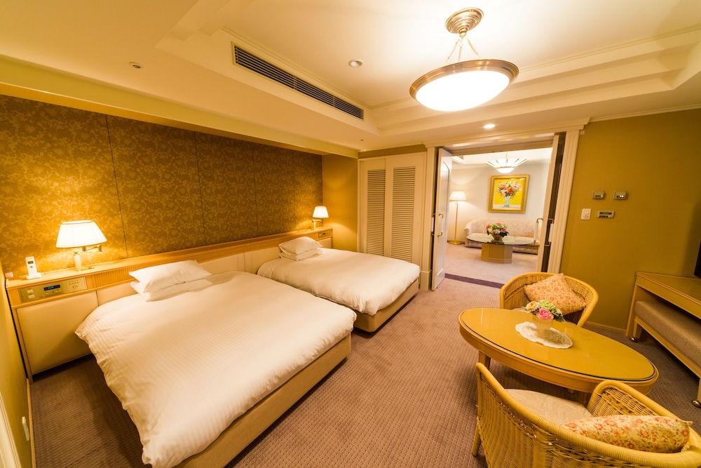 The Crown Palais New Hankyu Kochi 21/66