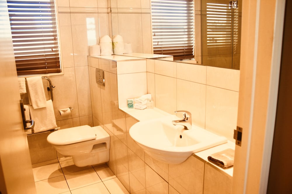 Spa, Executive, Suite, Queen Bed, Ocean View, Sofa