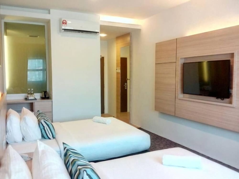The Inn Formerly Triple Tree Xpress Hotel 16/44