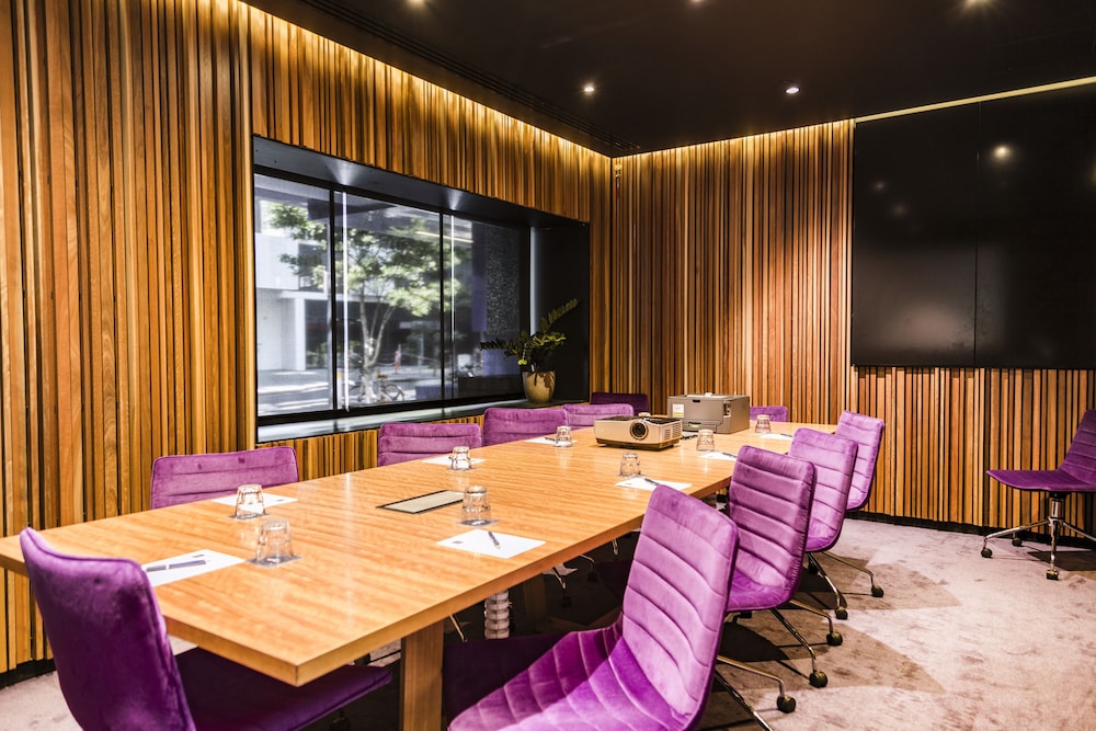 The Sebel Residences Melbourne Docklands 42/55