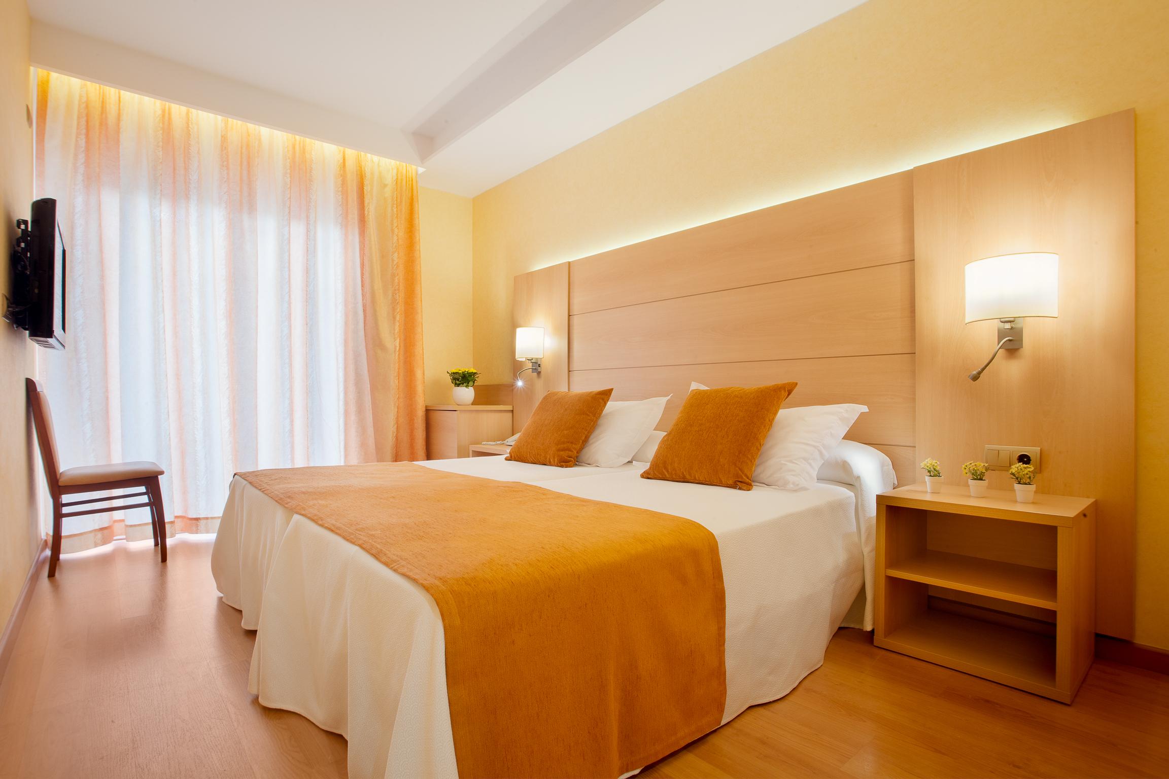 Standard, Double Bed, Balcony or Terrace