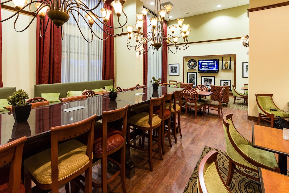 Hampton Inn & Suites Tomball Houston NW 60/86