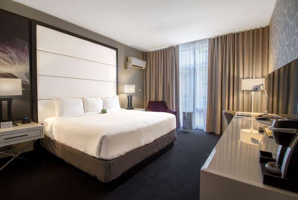Tryp By Wyndham Savannah 10/60
