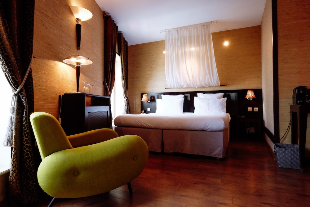 Hotel des Beaux Arts 57/77