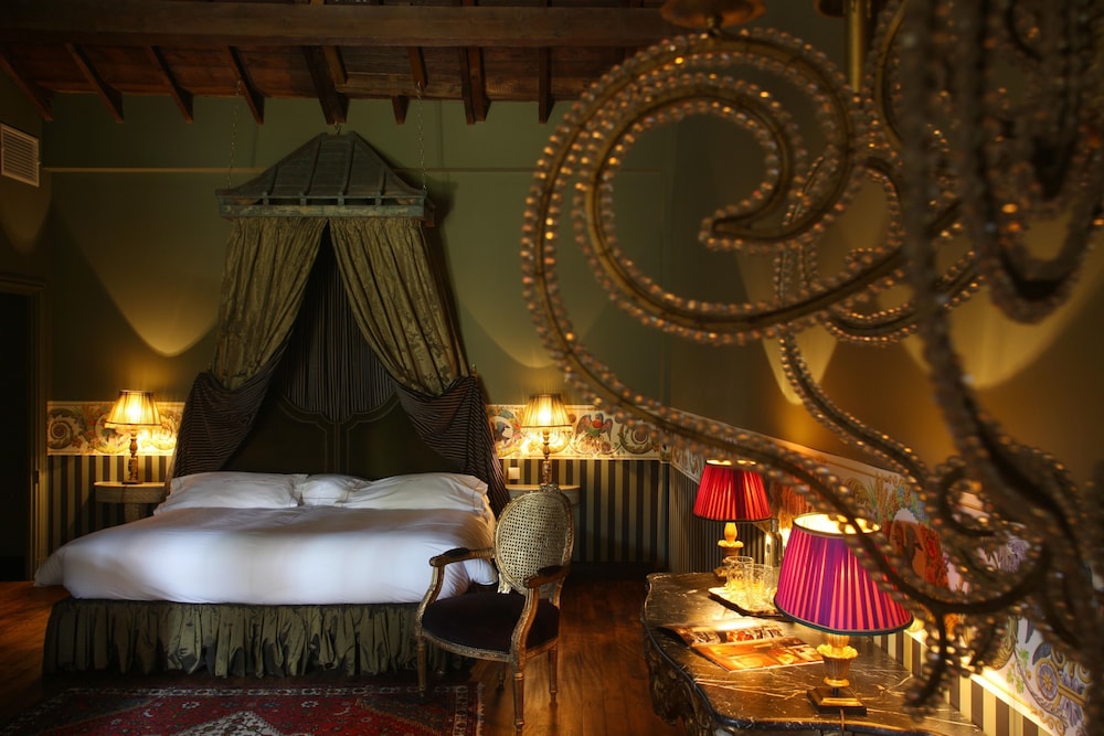 Jardins Secrets Hotel Nimes 26/40