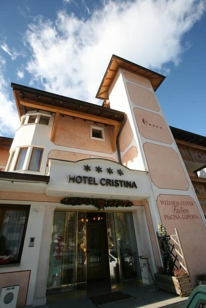 HOTEL CRISTINA 1/45
