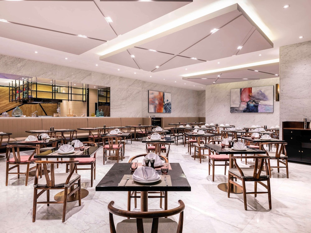 Novotel Suites Shanghai Hongqiao 20/26