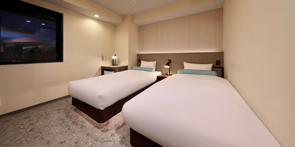 Nipponbashi Crystal Hotel Ii 9/23