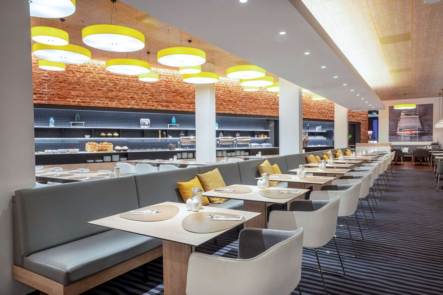 restaurant cafeteria
