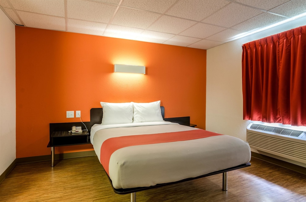 Motel6 York, NE 13/66