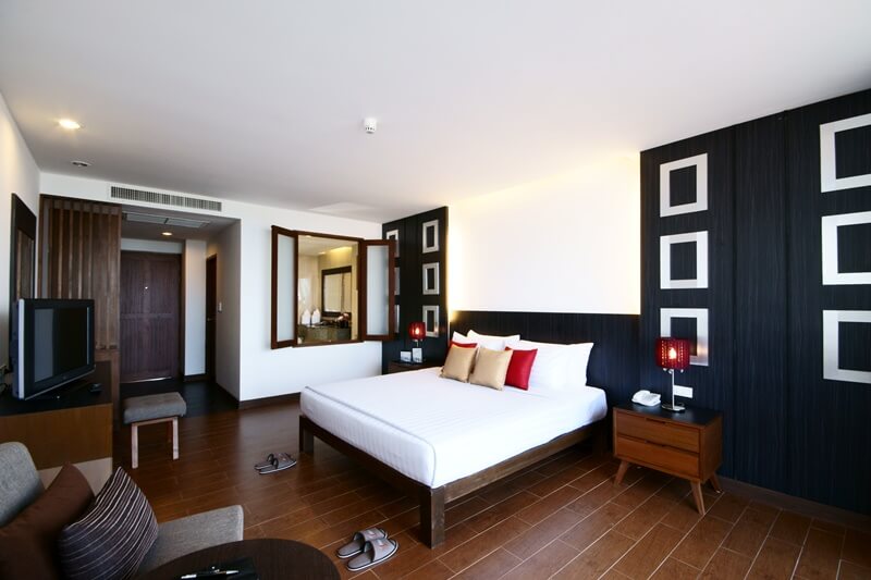 Deluxe, Double or Twin Bed, Pool View