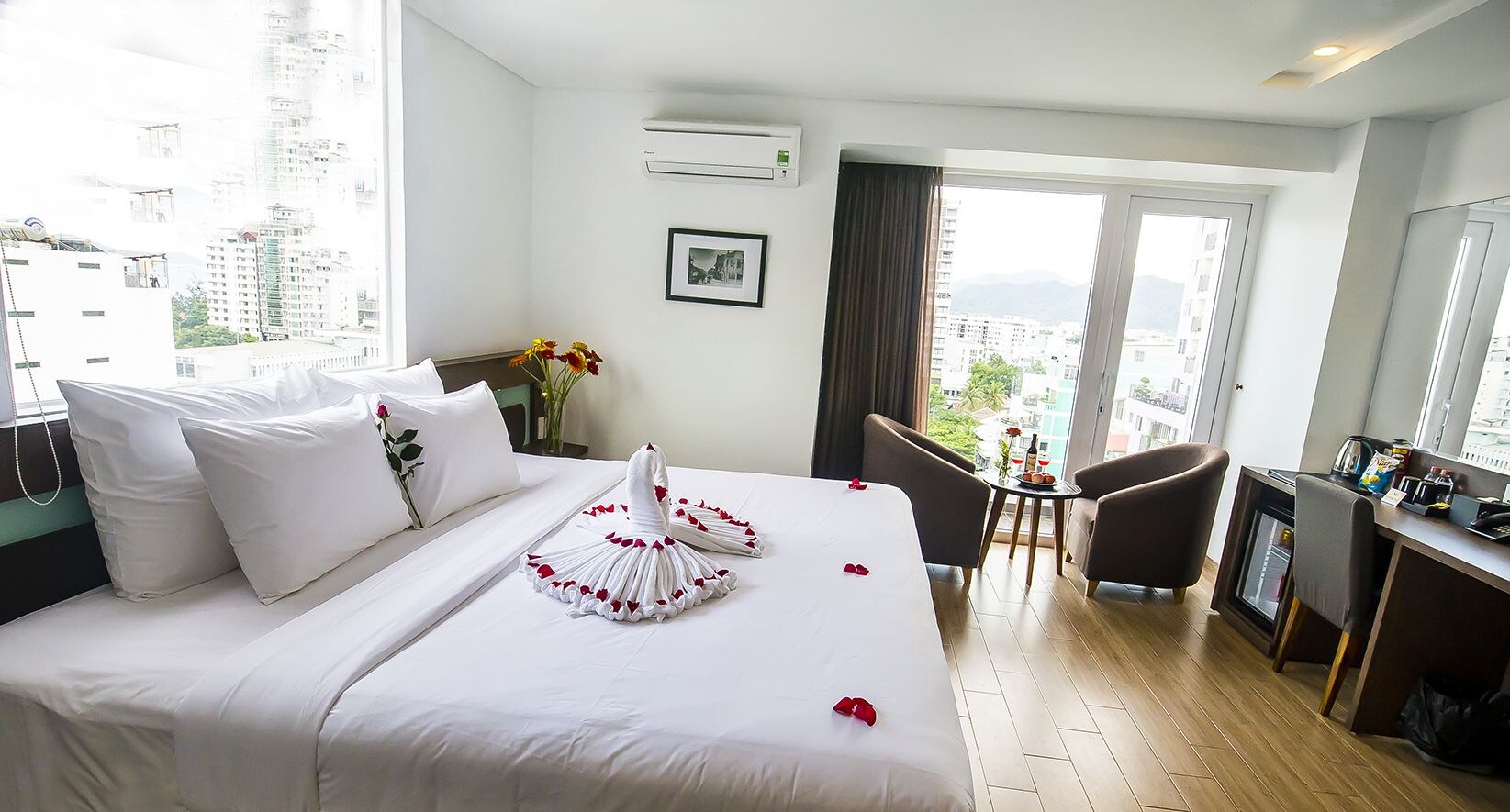 SUITE, DOUBLE BED, OCEAN VIEW