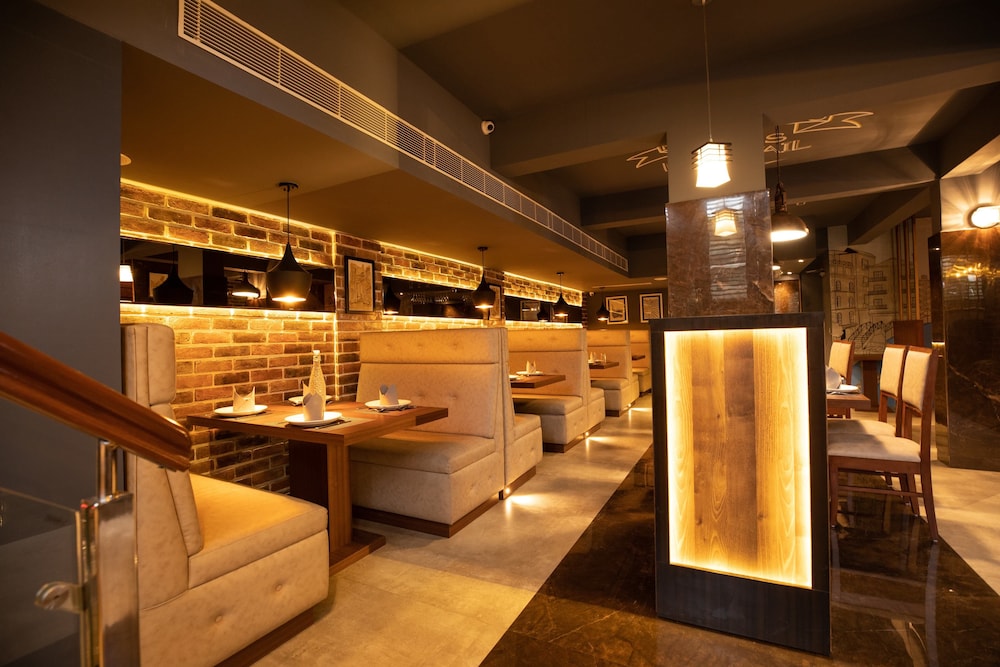 Hotel Paramos Inn 20/32